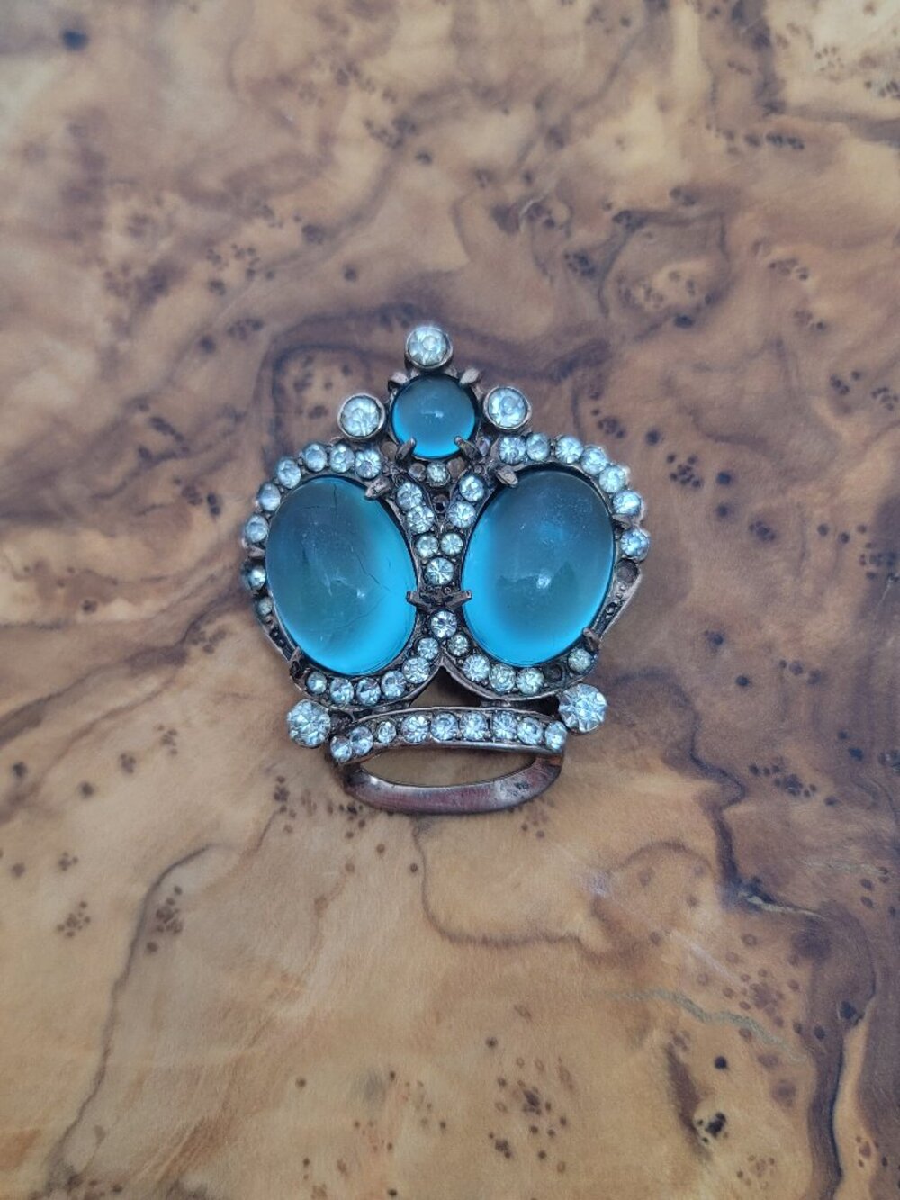 Vintage Retro (1940s) "Regal Elegance" Crown Brooch by Schrager